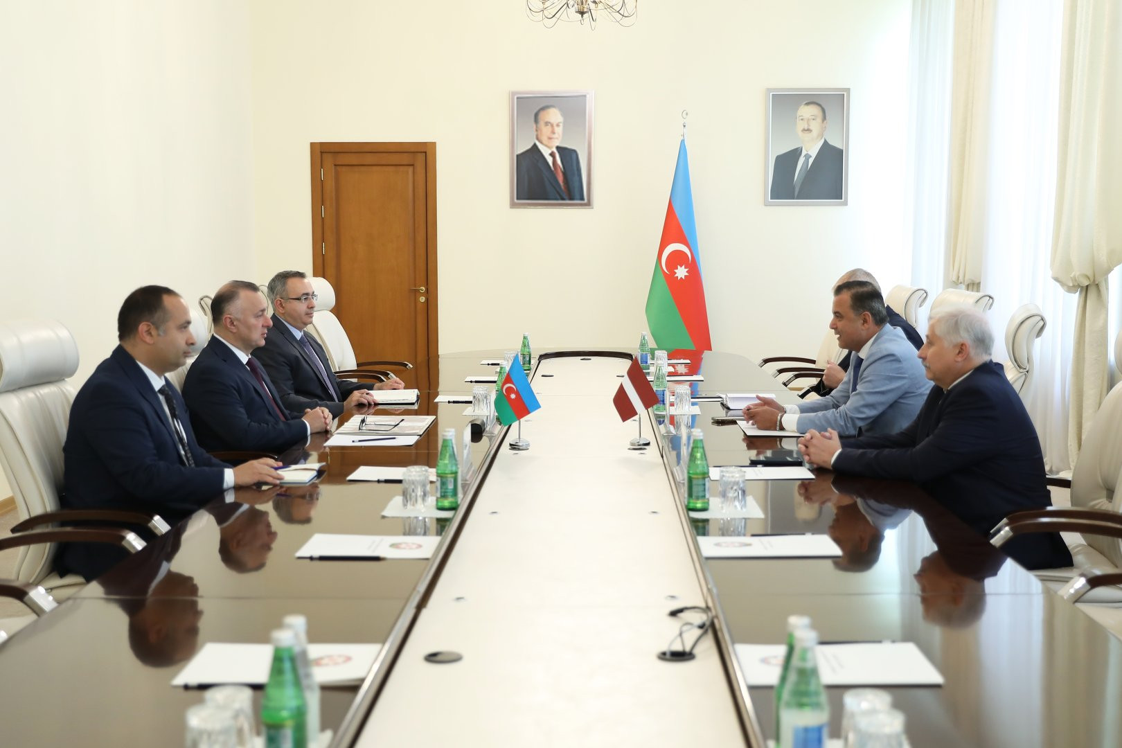 Azərbaycan və Latviyanın səhiyyə nazirləri arasında görüş keçirilib