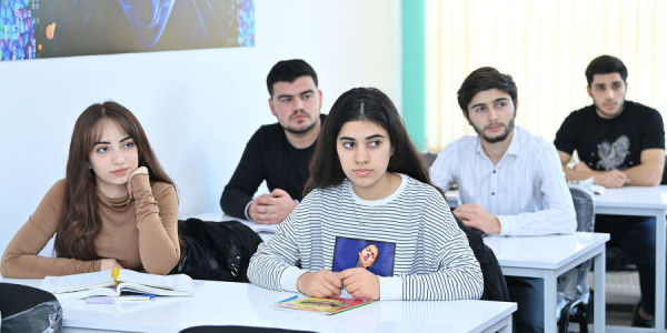 Tələbələrin yerdəyişməsi üzrə sənəd qəbuluna başlanılır