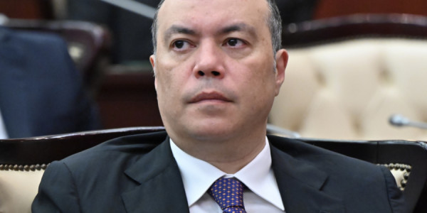 Maliyyə naziri: Uzunmüddətli dövrdə dövlətin səhiyyə xərclərinin səmərəliliyi artırılacaq
