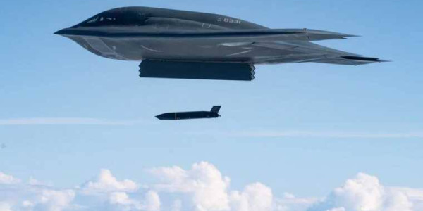 ABŞ ilk dəfə B-2-dən LRASM raketi buraxıb