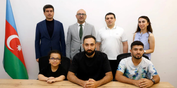 Milli Paralimpiya Komitəsində parabadmintonçularla görüş keçirilib