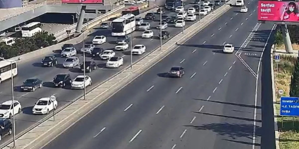 Bu yollarda tıxac var -