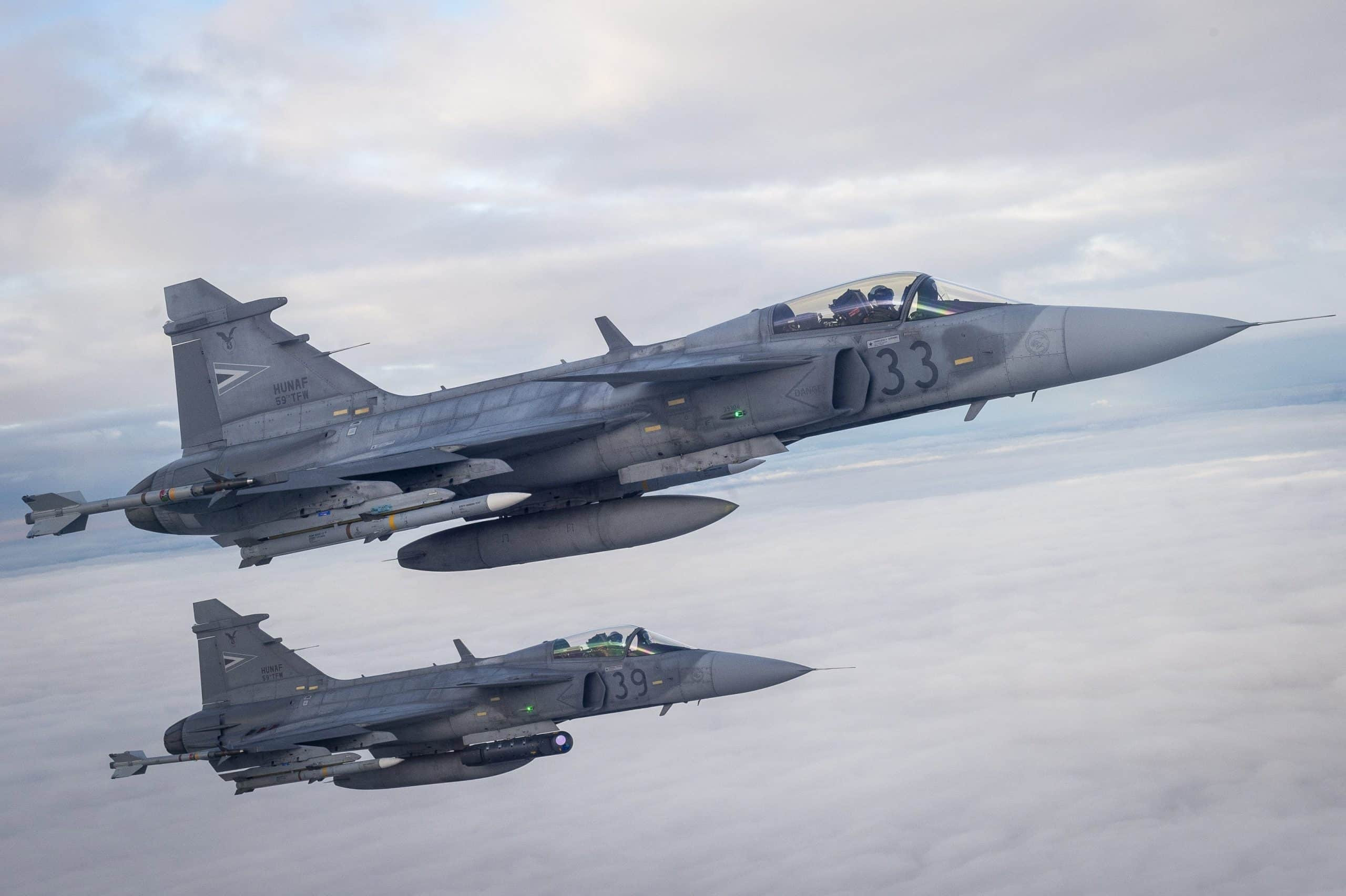 Ukrayna rəsmi olaraq Gripen E qırıcı təyyarələri ilə müqavilə bağlayıb