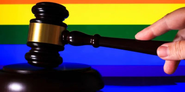 Starmerin LGBT açıqlaması siyasi müzakirə doğurdu