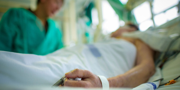 Xəstələr evdə dincəlmək əvəzinə klinikalara gedəcəklər - Almaniyada yeni qayda