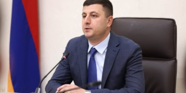Abrahamyan: Paşinyanın səhvləri gələcəkdə onun əleyhinə istifadə oluna bilər