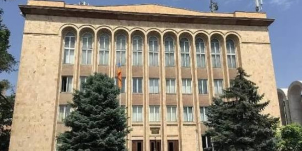 Ermənistan Konstitusiya Məhkəməsi parlament seçkiləri ilə bağlı qərar verdi