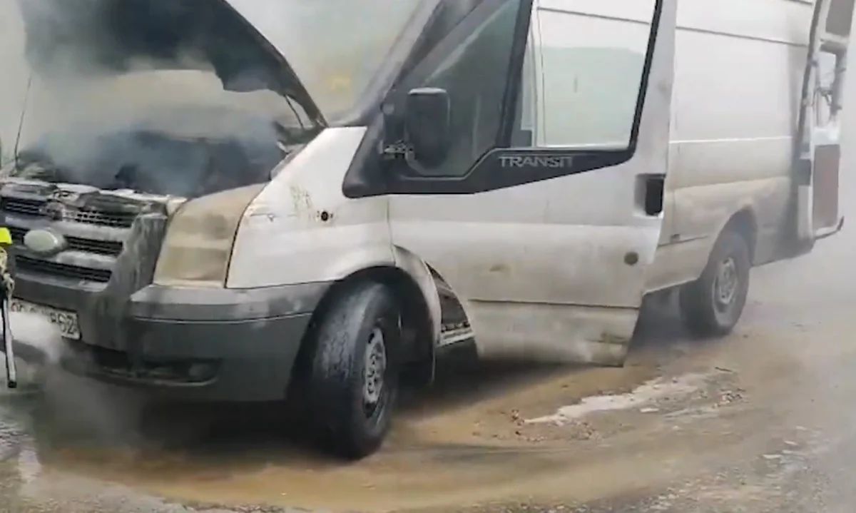 Masazırda maşın yanıb