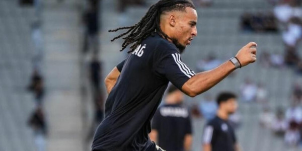 "Qarabağ"ın sabiq legioneri azərbaycanlı futbolçu ilə komanda yoldaşı ola bilər