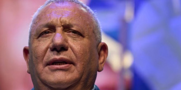 KİV: Keçmiş general Netanyahuya əsas rəqibə çevrilir
