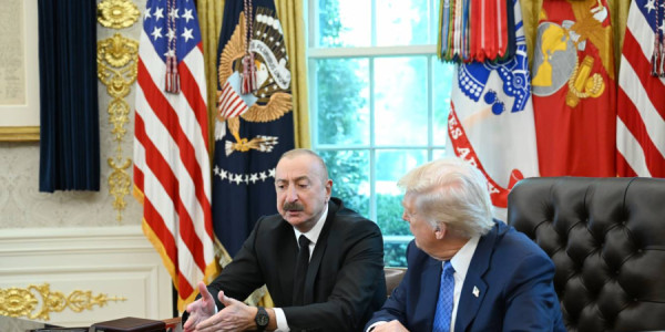 Trampdan İlham Əliyevə xüsusi dəvət