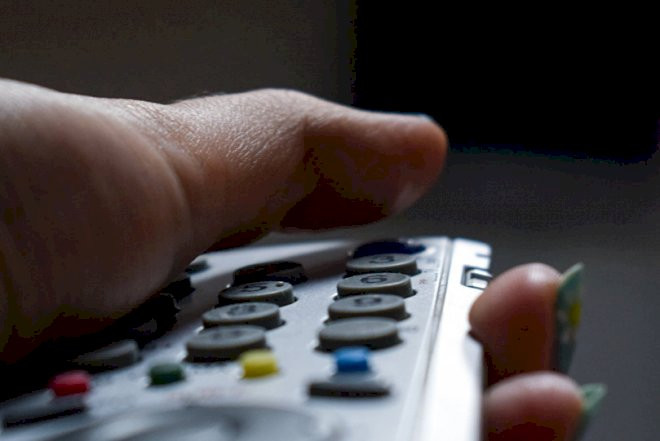 Televiziyalar sıradan çıxır? - Fikirlər haçalandı