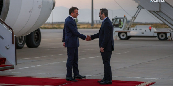 Makronun qaldığı hotelin yaxınlığında partlayış olub