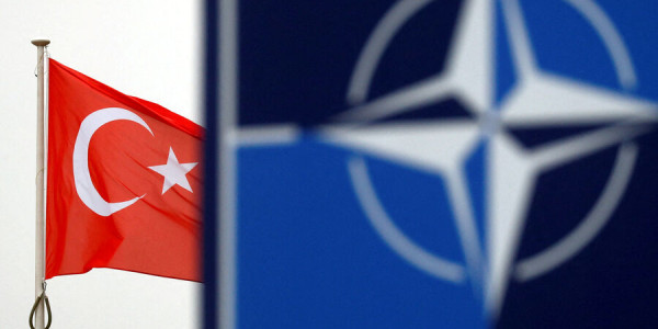 NATO sammitində 50 milyard dollarlıq müdafiə sazişləri imzalandı