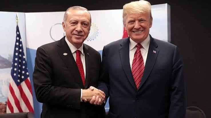 Trampdan Ərdoğana tərif yağışı: Böyük lider və güclü insan