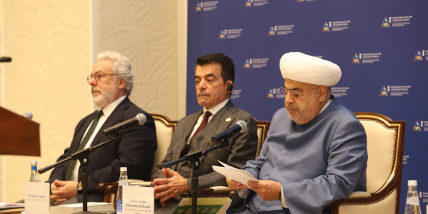 ‘’Qardaşılıq və müttəfiqliyin ali zirvəsi’’ İslam Sivilizasiyası Forumunda təqdim edildi