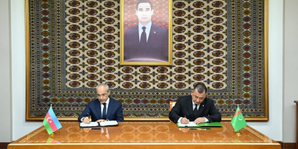 Azərbaycan və Türkmənistan iqtisadi əməkdaşlığa dair protokol imzalayıb