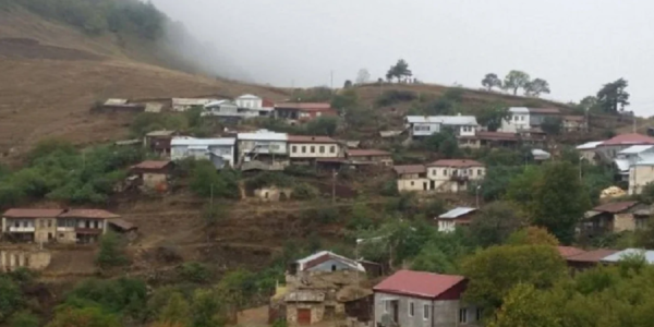 Köç karvanı Şuşanın Kiçik Qaladərəsi kəndinə çatıb