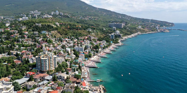 KİV: Krımda yanacaq qıtlığı, elektrik kəsintiləri böhranı dərinləşir