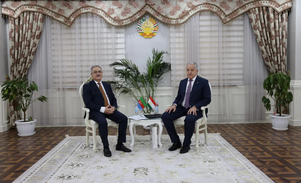Düşənbə və Bakı ikitərəfli münasibətlərin müsbət dinamikasını qeyd edib