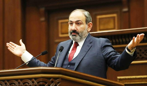 Paşinyan ilin sonuna qədər verdiyi vədləri yerinə yetirməlidir
