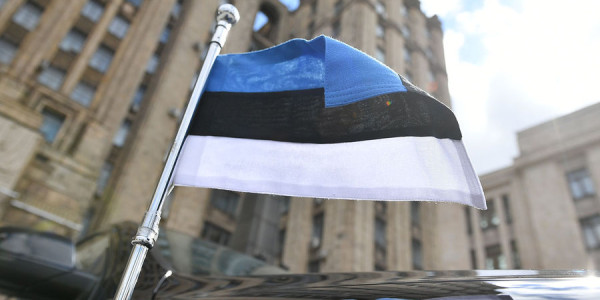 Estoniya Ukraynadan uzaqmənzilli silahlar alacaq
