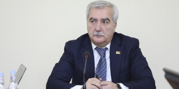 Koçaryan: Alen Simonyanın deputat mandatından imtina etməsi təəssüf doğurur
