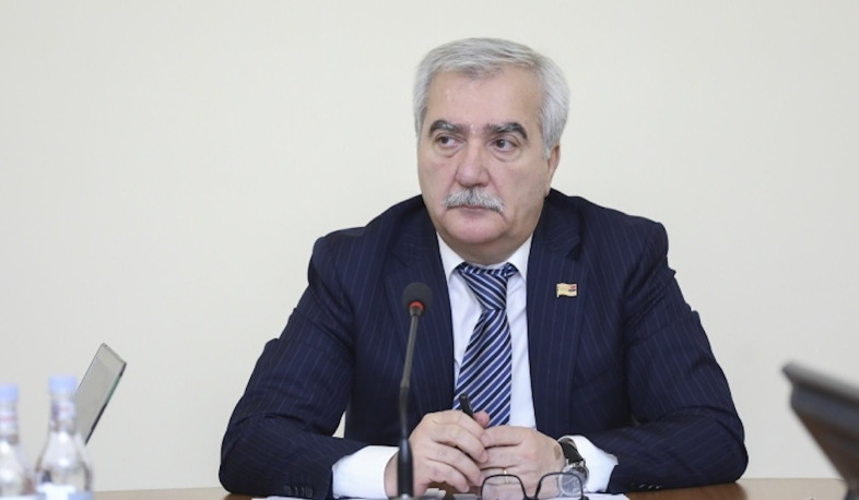 Koçaryan: Alen Simonyanın deputat mandatından imtina etməsi təəssüf doğurur