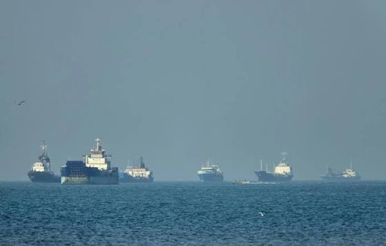 Krım yaxınlığında gərginlik: 5 gün ərzində 50 gəmi