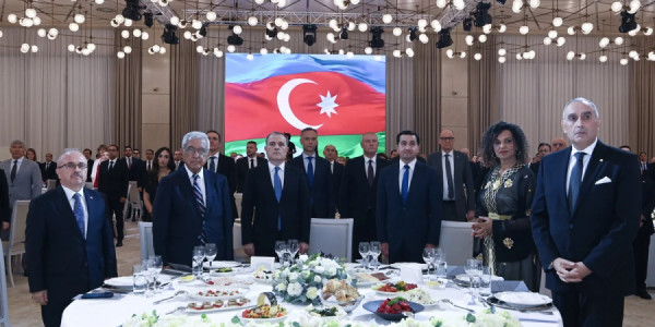 Azərbaycanın diplomatik xidmət orqanları əməkdaşlarının peşə bayramı günü münasibətilə rəsmi qəbul olub
