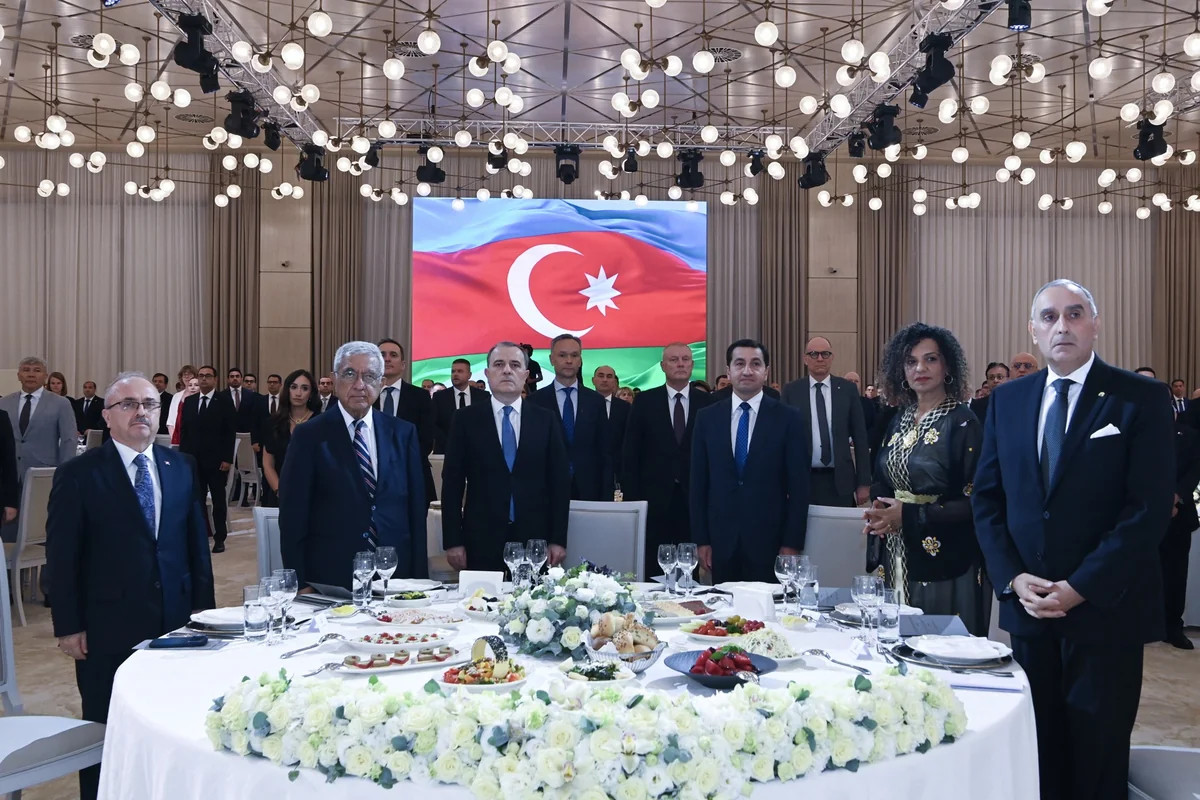 Azərbaycanın diplomatik xidmət orqanları əməkdaşlarının peşə bayramı günü münasibətilə rəsmi qəbul olub