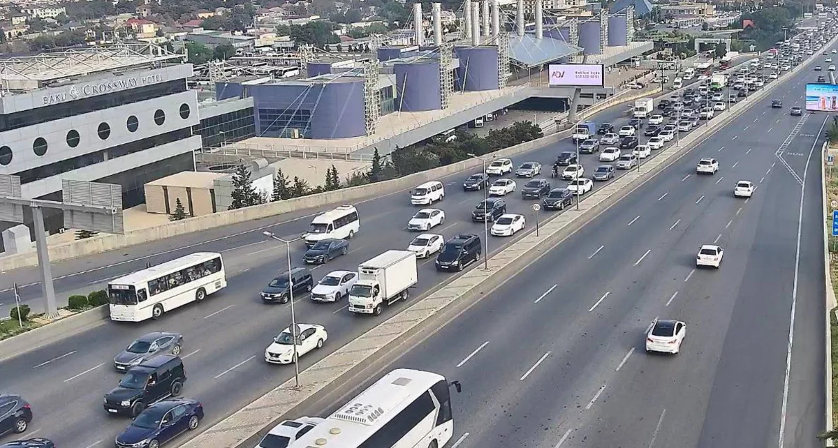 Bu yollarda tıxac var -