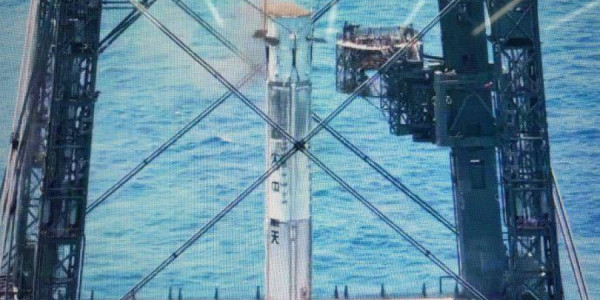 Çin raketi ABŞ-nin kosmik texnologiyasına meydan oxudu