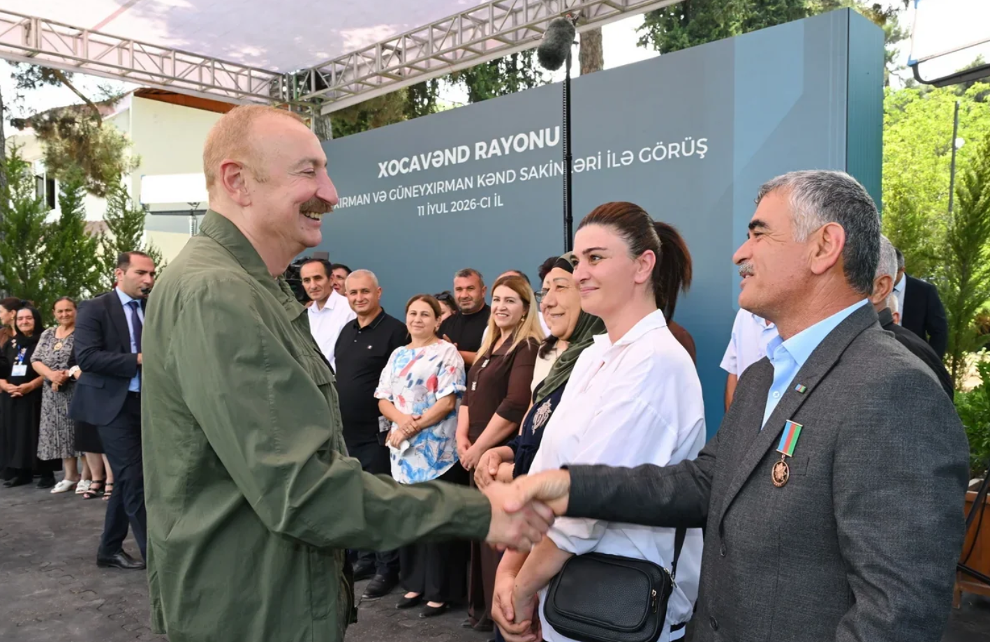 Prezidentin sosial şəbəkə hesablarında Quzeyxırman sakinləri ilə görüşdə Vətən Müharibəsi barədə çıxışı ilə bağlı video paylaşılıb