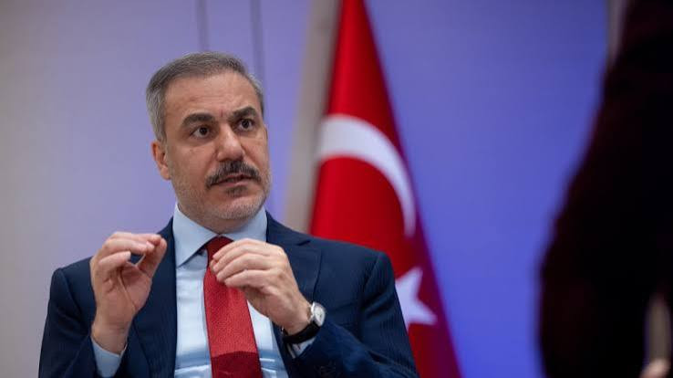 Hakan Fidandan Kiyevə mesaj: Tanqo üçün iki nəfər lazımdır