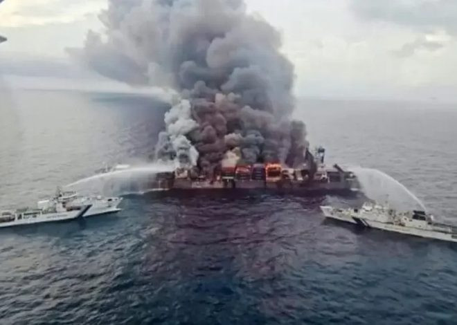 Azov dənizində Rusiyanın 28 gəmisinə zərbə endirildiyi iddia olunur