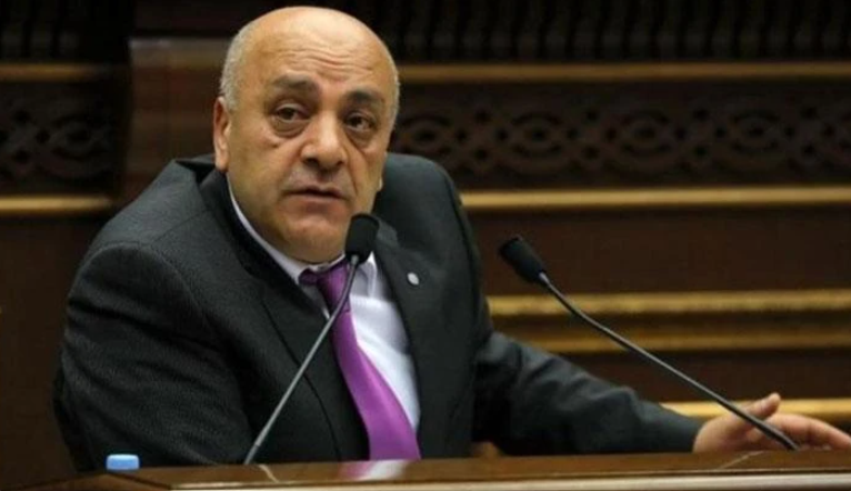 KİV: Ermənistan Konstitusiya Məhkəməsi hakimlərinə təzyiq göstərilir