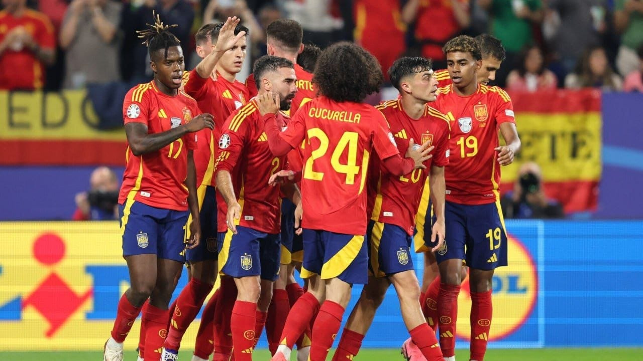 İspaniya 16 ildən sonra dünya çempionatının yarımfinalına yüksəldi