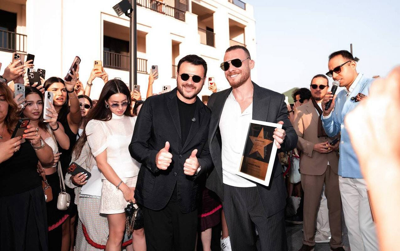 Kerem Bürsinin "Sea Breeze"də ulduzu açıldı