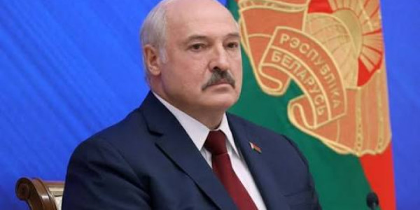 Lukaşenko özbəkləri Belarusda yaşamağa dəvət etdi