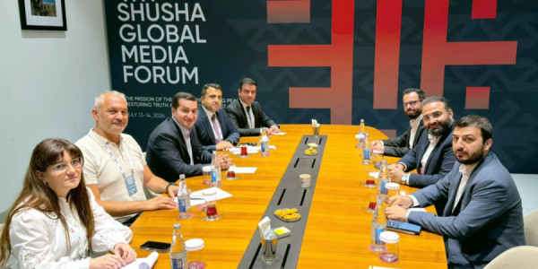 Hikmət Hacıyev Şuşada Suriyanın informasiya naziri ilə görüşüb