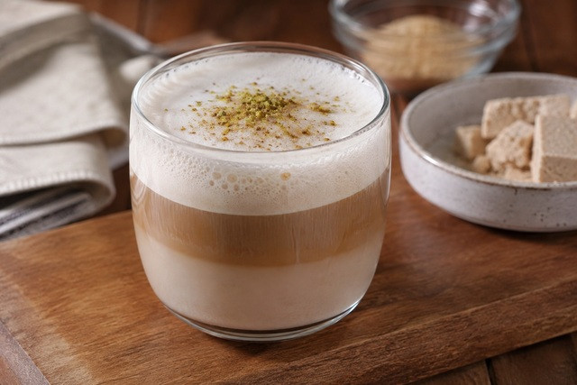 "Turkish Latte" trendə çevrilib – Sosial şəbəkələrdə milyonlarla baxış toplayan içkiyə maraq artır