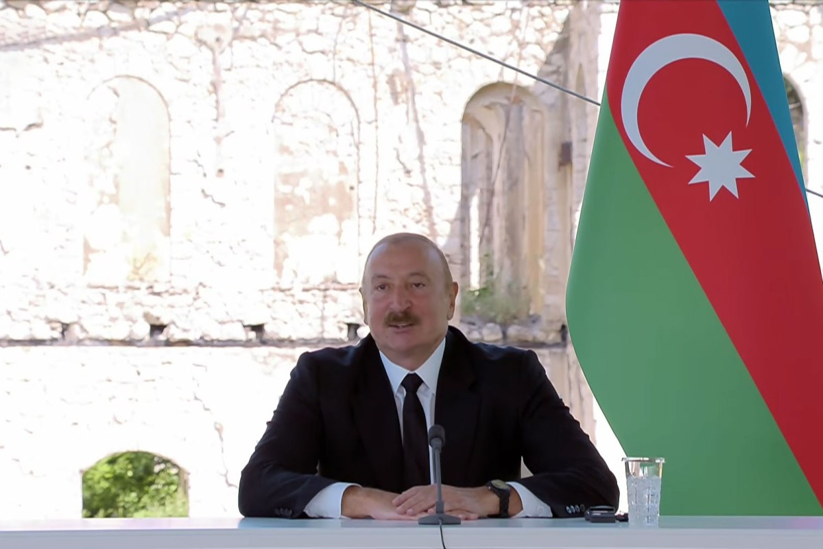 İlham Əliyev Qarabağa səfər etdiyi üçün Slovakiya dövlət başçısına təşəkkür edib