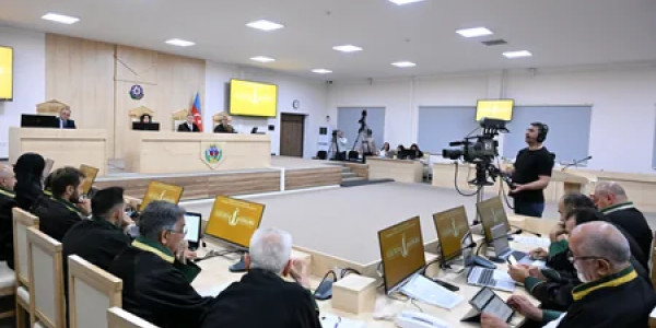 Ermənistan vətəndaşlarının şikayətləri üzrə apellyasiya məhkəməsi davam etdirilib