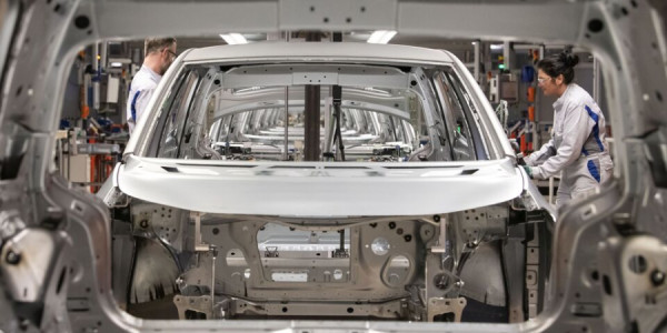 "Volkswagen" 100 minədək əməkdaşını ixtisar edə bilər