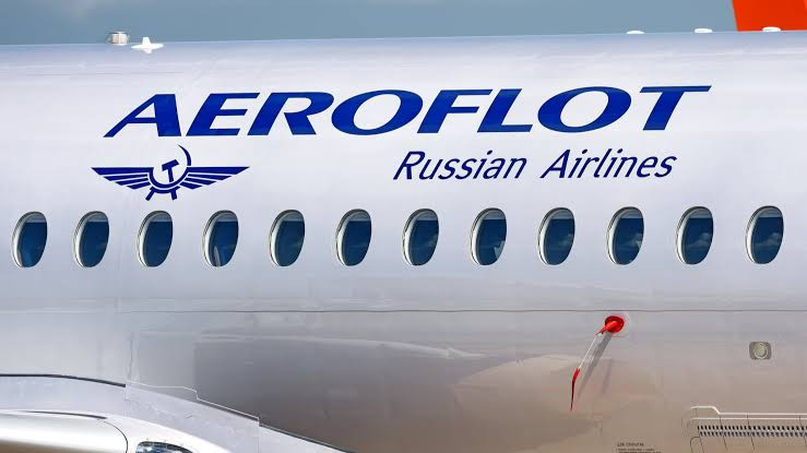 "Aeroflot"un sərnişinləri Ermənistanda 12 saatdan çox gözləyiblər