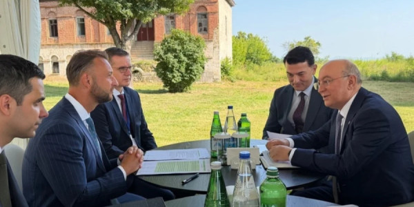 Kəmaləddin Heydərov Slovakiyanın daxili işlər naziri ilə görüşüb
