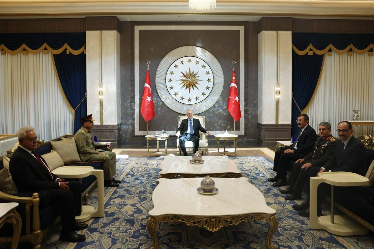 Ərdoğan Pakistan Silahlı Qüvvələrinin komandanını qəbul edib