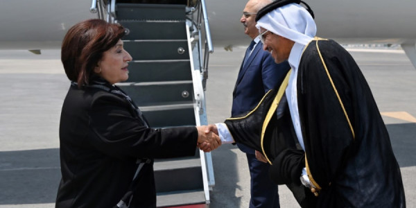 Sahibə Qafarova Qətərə səfər edib, vəfat edən sabiq Əmirlə bağlı Prezidentin başsağlığını çatdırıb