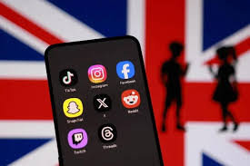 Britaniyada gecə yarısından sonra sosial media bağlanacaq